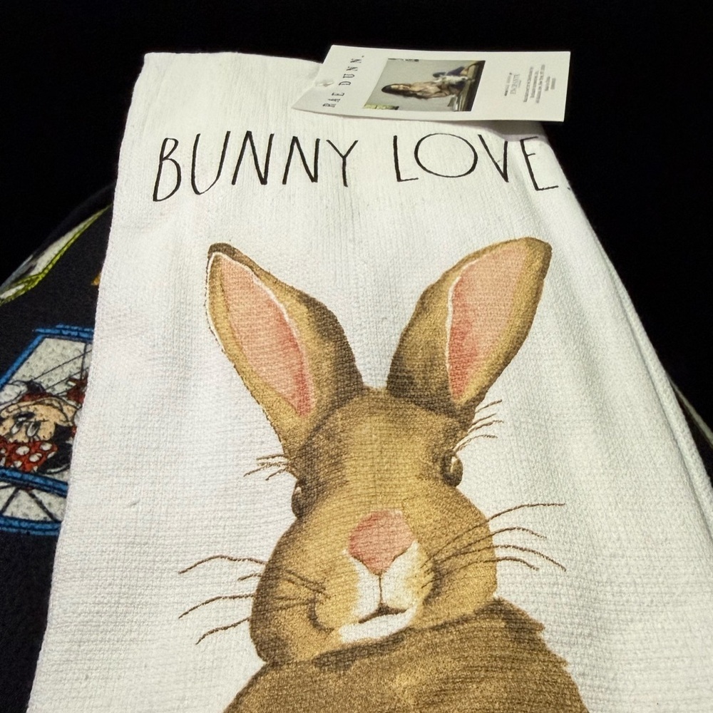 Rae Dunn White Kitchen Towels - set of 3- BUNNY LOVE- NWT - Picture 7 of 7